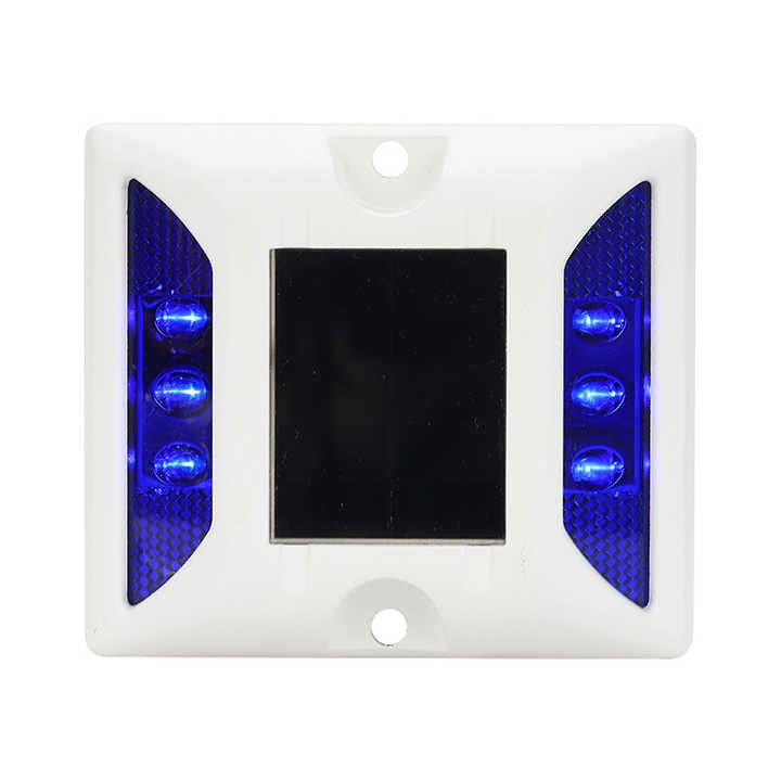 Φωτεινές Ηλιακές LED οδικές πύλες Διαμέτρου 5mm Με IP68 Προστασία οδική σήμανση