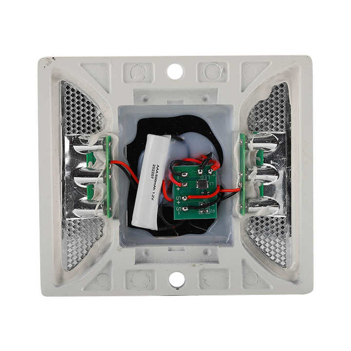 125 * 110 * 25mm Μπλε Ηλιακό LED Δρόμος Σκηνές Flashing Cat's Eye Road Marker