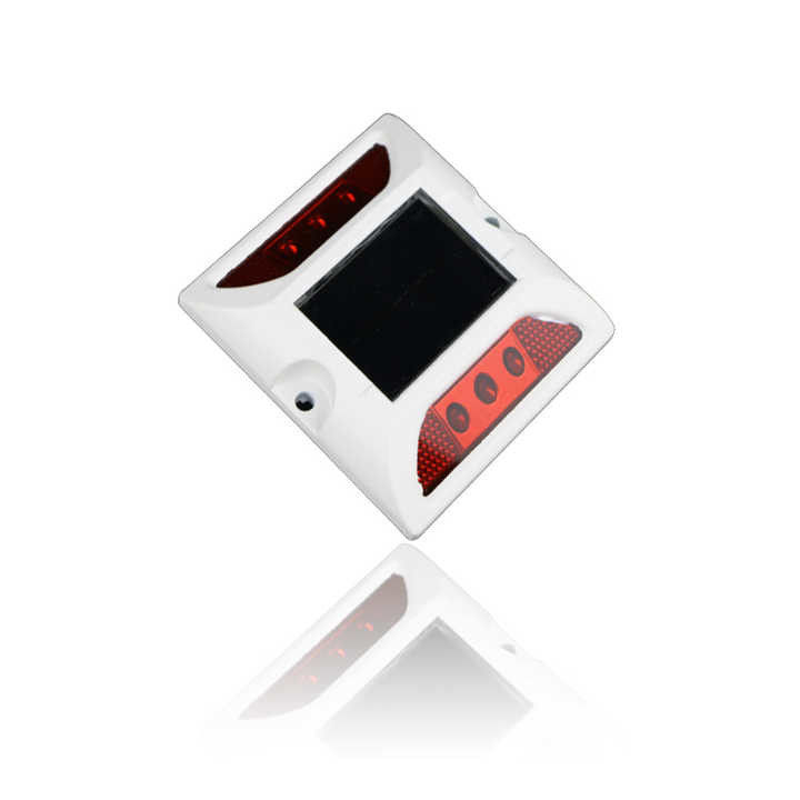 IP68 Flashing σταθερό αλουμίνιο ηλιακό δρόμο Stud 5 χρώματα για σκοτεινό δρόμο